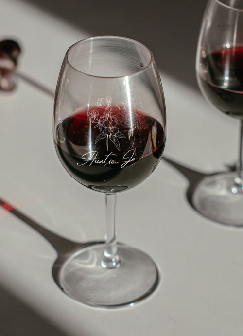 Engraved Auntie Wine Glass, Personalized Mothers Day Gift