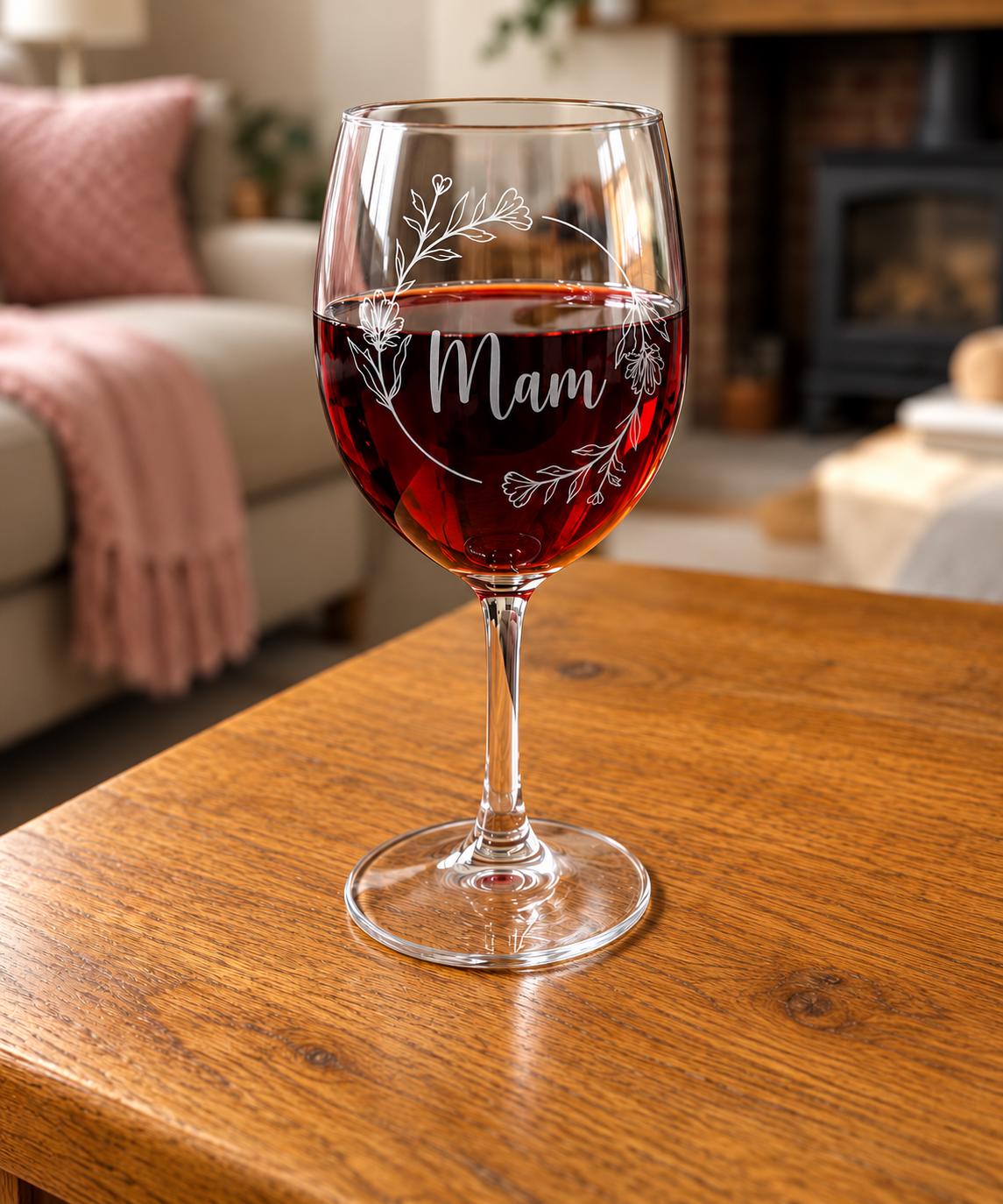 Engraved Wine Glass | Mum Wine Glass | Engraved Mum Wine Glass | Gift for Mum | Floral Design